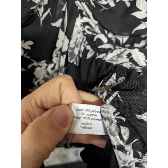 Lane Bryant Black White Floral Ruched Long Sleeve Mesh Top Keyhole Sz 22/25 NWT - Picture 7 of 11